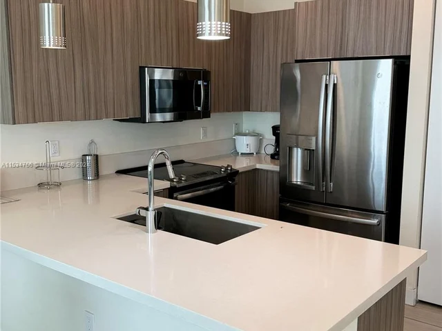 6416 NW 102nd Ct # 304, Doral FL 33178