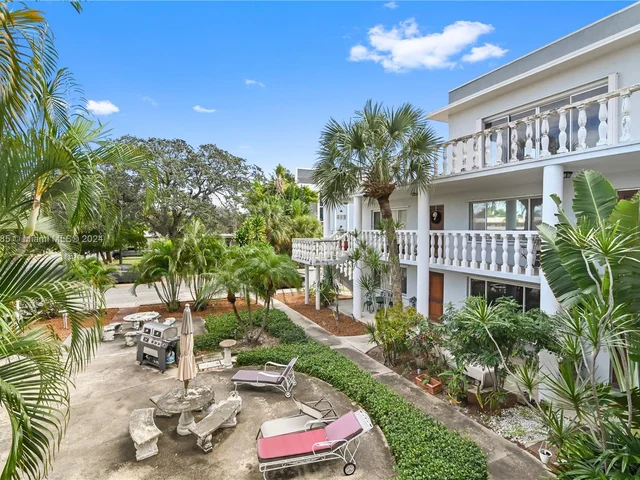 201 S Lakeside Dr # 7, Lake Worth FL 33460