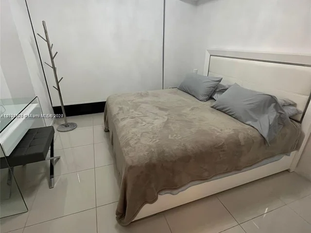 5300 NW 85TH AVE # 1508, Doral FL 33166