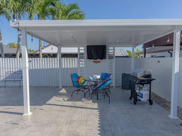 14451 SW 158th St, Miami FL 33177