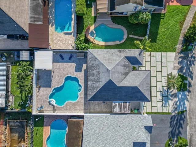 14451 SW 158th St, Miami FL 33177