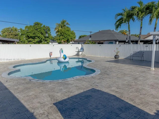 14451 SW 158th St, Miami FL 33177