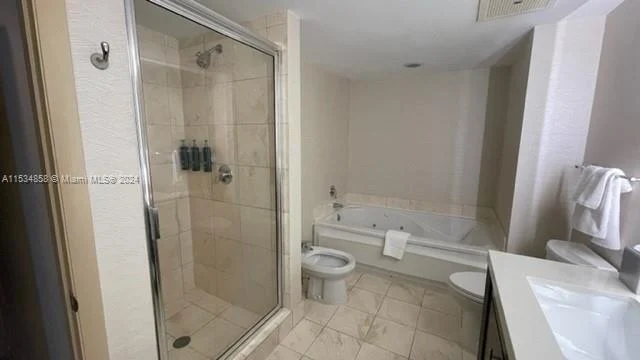 17375 Collins Ave # 2105, Sunny Isles Beach FL 33160