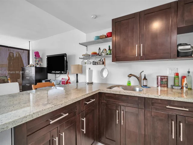 251 174th St # 1810, Sunny Isles Beach FL 33160