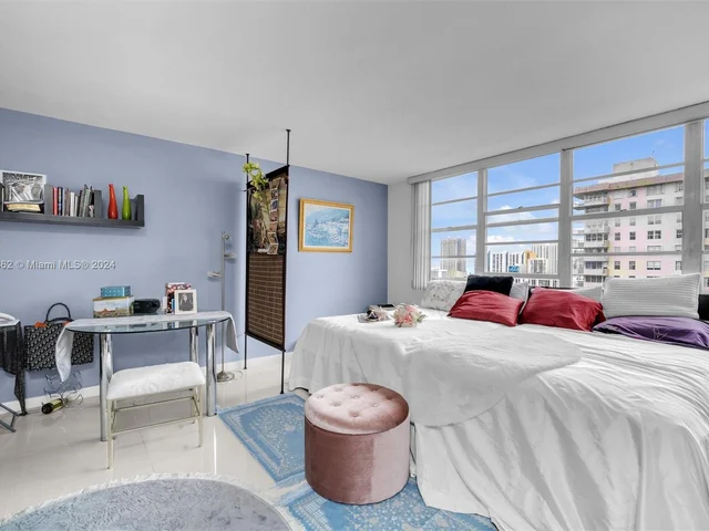 251 174th St # 1810, Sunny Isles Beach FL 33160