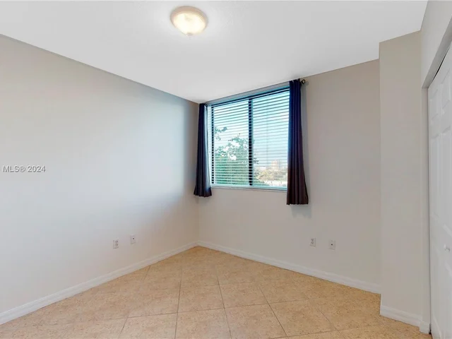 3530 SW 22nd St # 504, Miami FL 33145