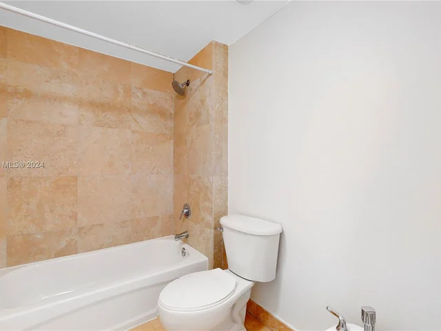 3530 SW 22nd St # 504, Miami FL 33145