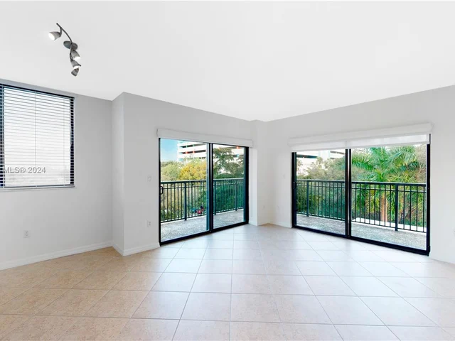 3530 SW 22nd St # 504, Miami FL 33145