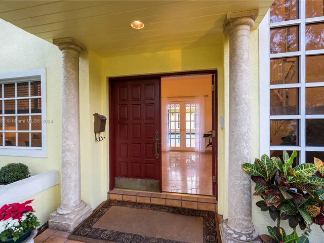 650 Alcazar Ave, Coral Gables FL 33134