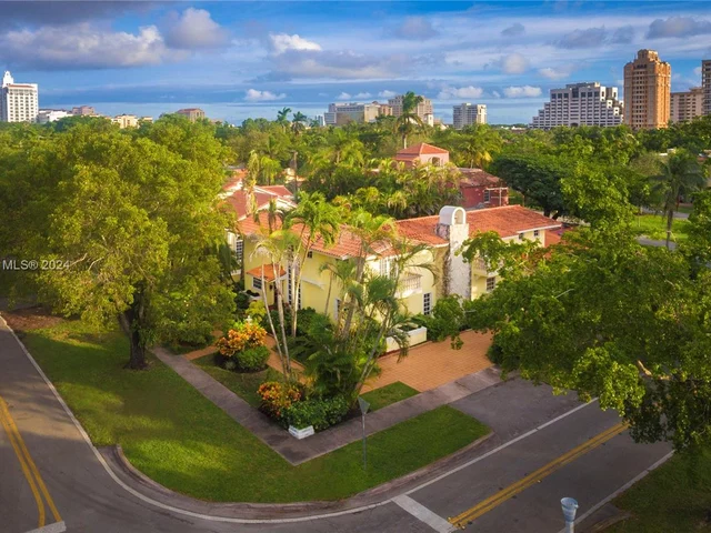 650 Alcazar Ave, Coral Gables FL 33134