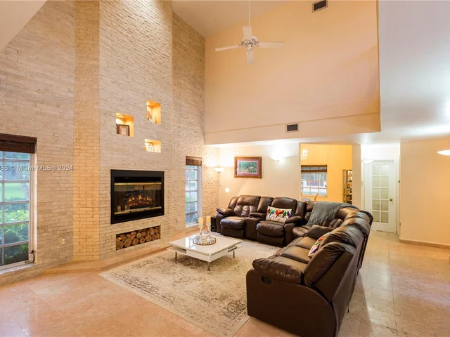 650 Alcazar Ave, Coral Gables FL 33134