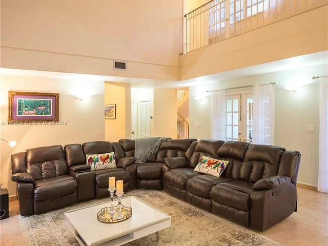 650 Alcazar Ave, Coral Gables FL 33134