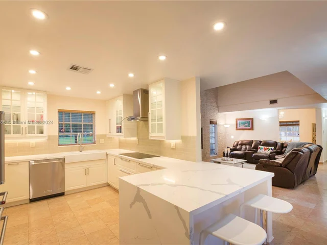 650 Alcazar Ave, Coral Gables FL 33134