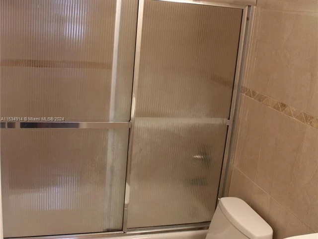 825 Brickell Bay Dr # 847, Miami FL 33131