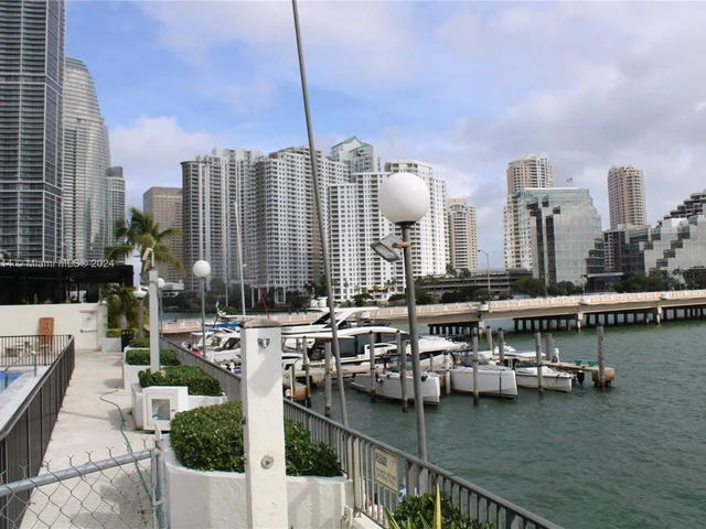 825 Brickell Bay Dr # 847, Miami FL 33131