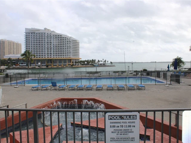 825 Brickell Bay Dr # 847, Miami FL 33131