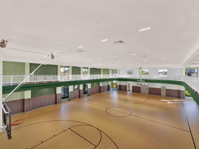 4725 NW 85th Ave # 13, Doral FL 33166