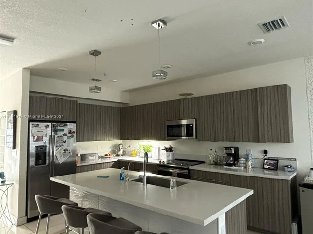 4725 NW 85th Ave # 13, Doral FL 33166