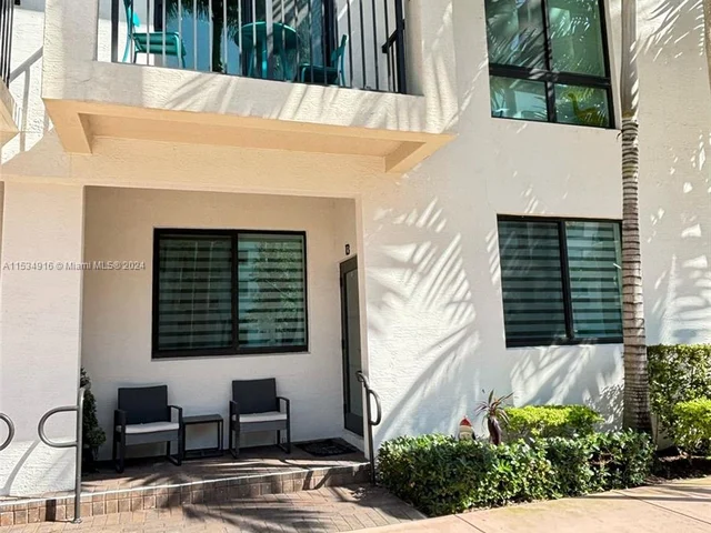 4725 NW 85th Ave # 13, Doral FL 33166