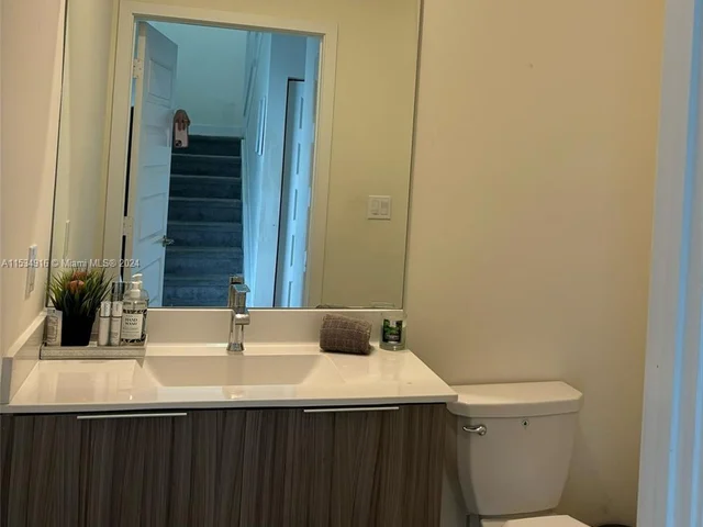 4725 NW 85th Ave # 13, Doral FL 33166