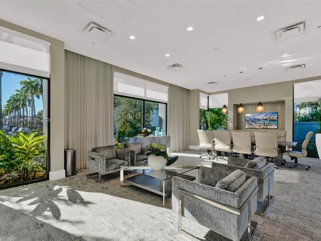 4725 NW 85th Ave # 13, Doral FL 33166