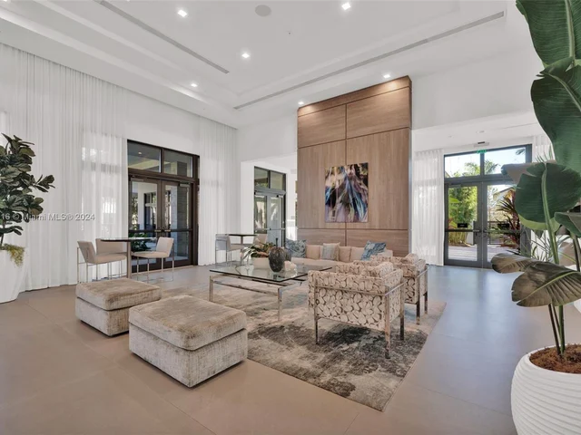 4725 NW 85th Ave # 13, Doral FL 33166