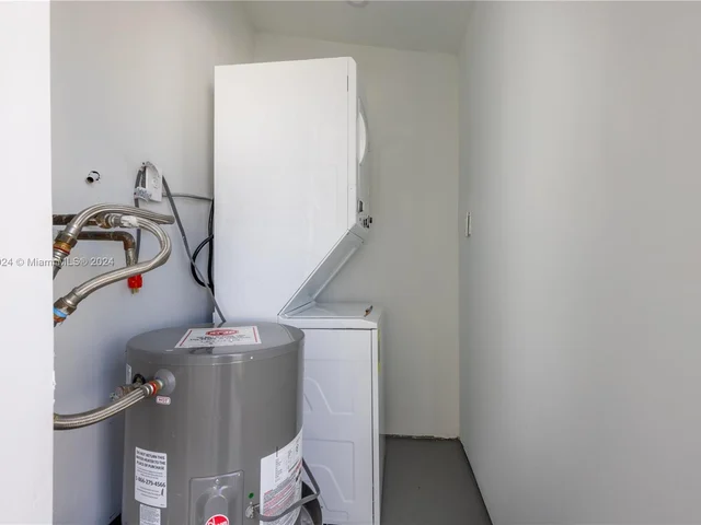 2510 NE 182nd Ter, North Miami Beach FL 33160