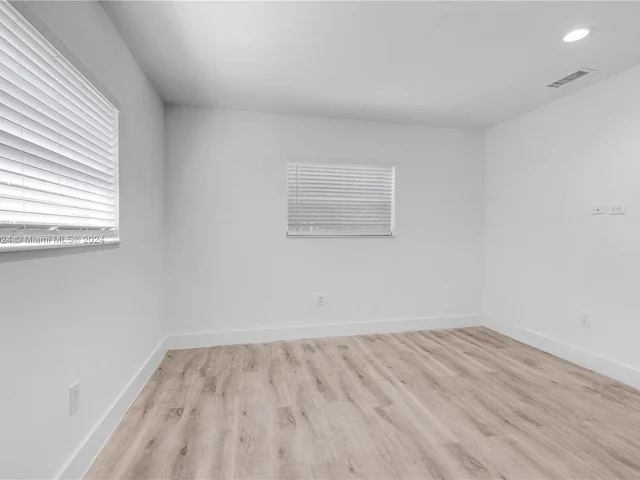 2510 NE 182nd Ter, North Miami Beach FL 33160