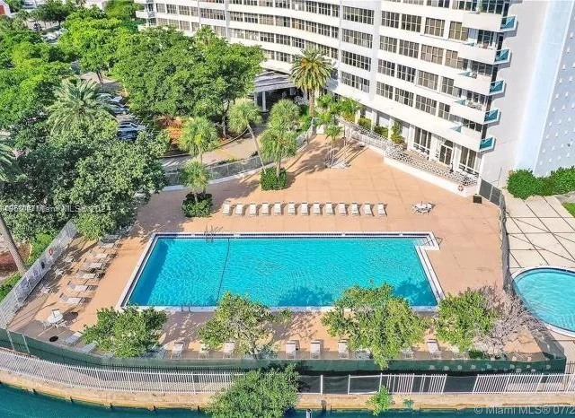 7441 Wayne Ave # 3G, Miami Beach FL 33141