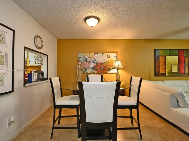 2302 S Cypress Bend Dr # 110, Pompano Beach FL 33069