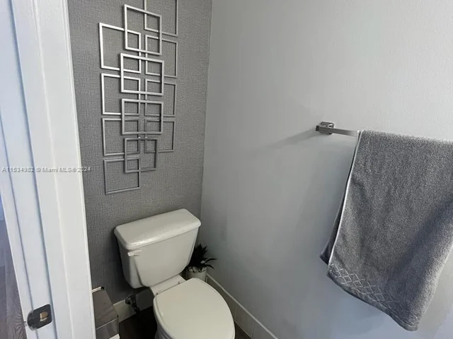 1380 CORONADO RD, Weston FL 33327