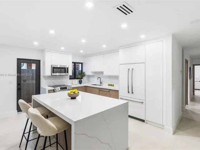 420 SW 19th Rd, Miami FL 33129