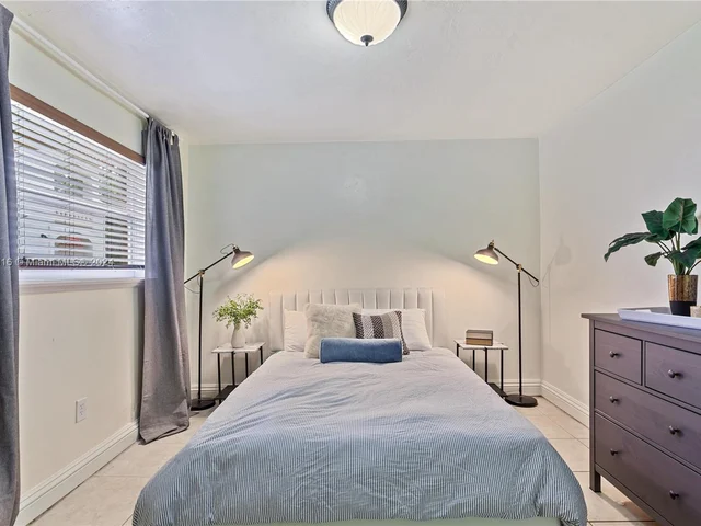 3059 Day Ave # 1, Miami FL 33133