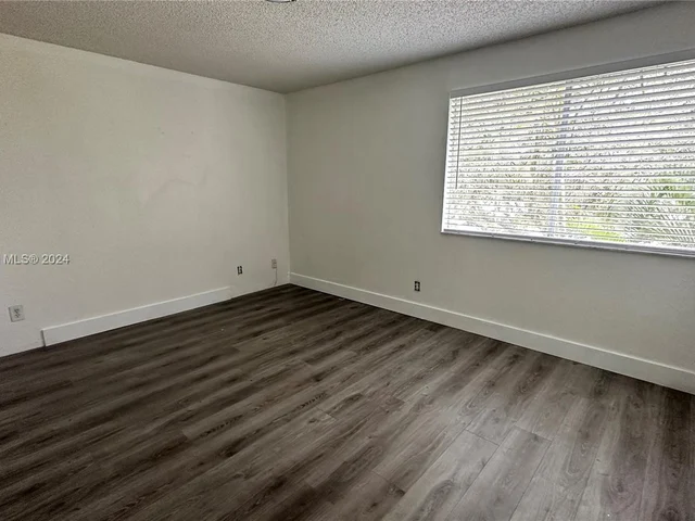 417 Vista Isles Dr # 2328, Sunrise FL 33325