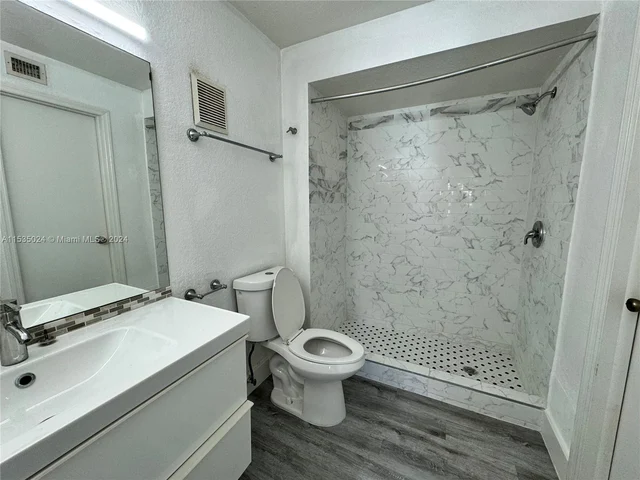 417 Vista Isles Dr # 2328, Sunrise FL 33325