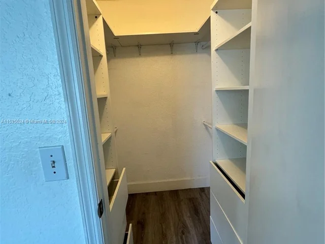 417 Vista Isles Dr # 2328, Sunrise FL 33325