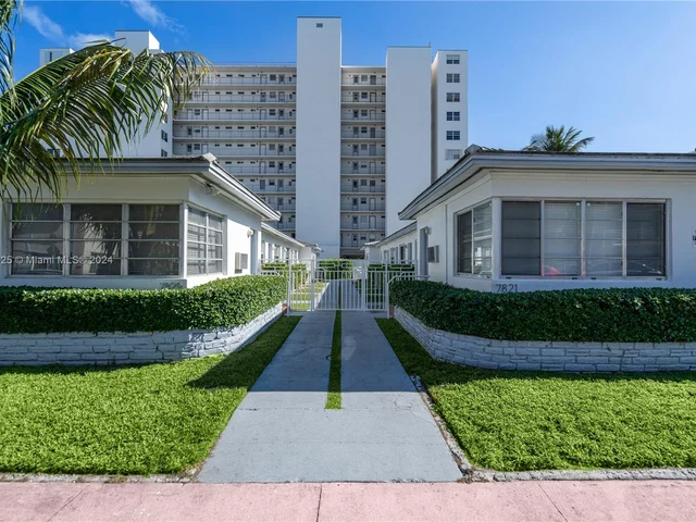 7829 Carlyle # 2, Miami Beach FL 33141