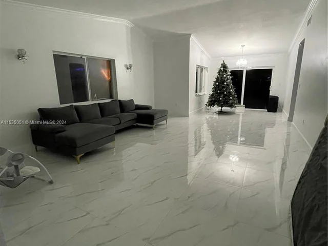 13229 SW 9th Ln # 13229, Miami FL 33184