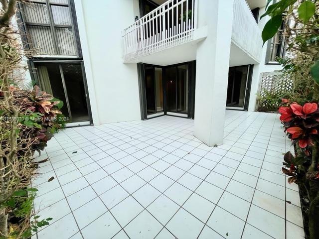 4000 TOWERSIDE TE # 305, Miami FL 33138