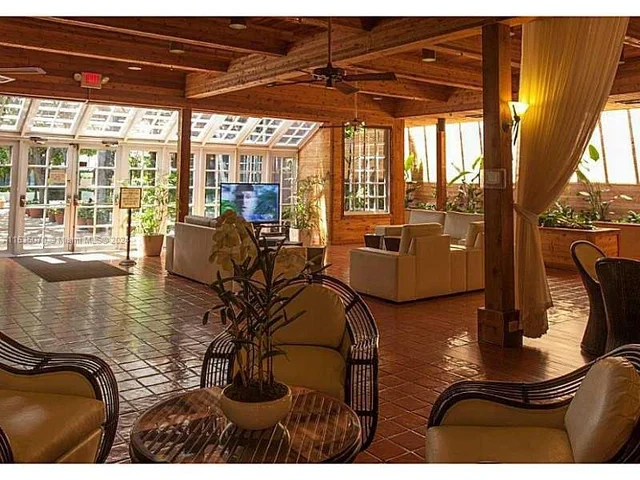 4000 TOWERSIDE TE # 305, Miami FL 33138