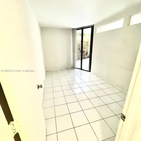 4000 TOWERSIDE TE # 305, Miami FL 33138