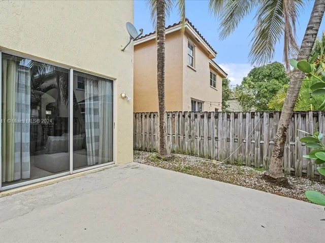 17064 SW 33 # 17064, Miramar FL 33027