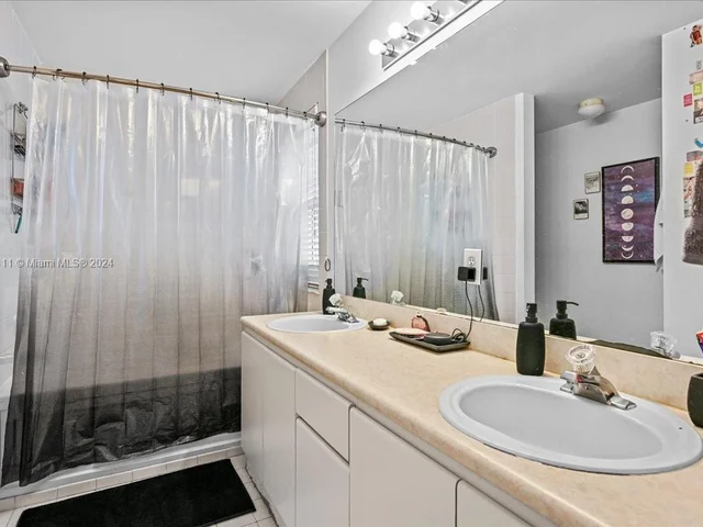 17064 SW 33 # 17064, Miramar FL 33027