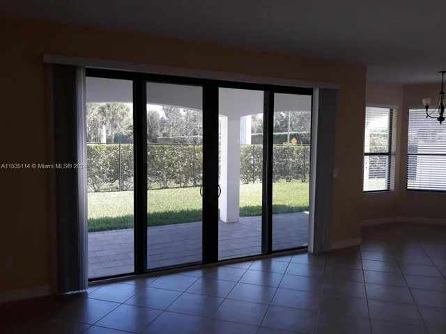 5781 W Sandbirch Way, Lake Worth FL 33463