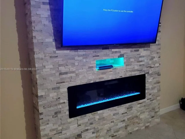 5781 W Sandbirch Way, Lake Worth FL 33463