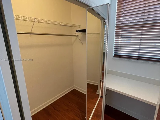 8551 NW 110th Ave, Doral FL 33178