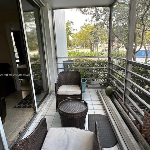 20500 E Country Club Dr # 119, Aventura FL 33180