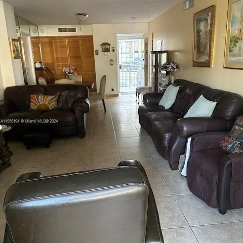 20500 E Country Club Dr # 119, Aventura FL 33180