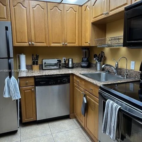 20500 E Country Club Dr # 119, Aventura FL 33180