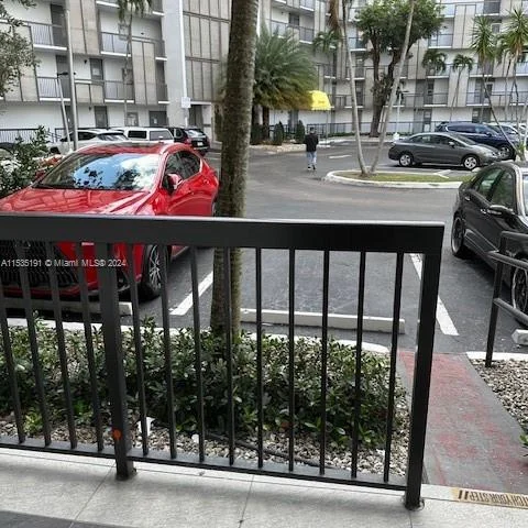 20500 E Country Club Dr # 119, Aventura FL 33180